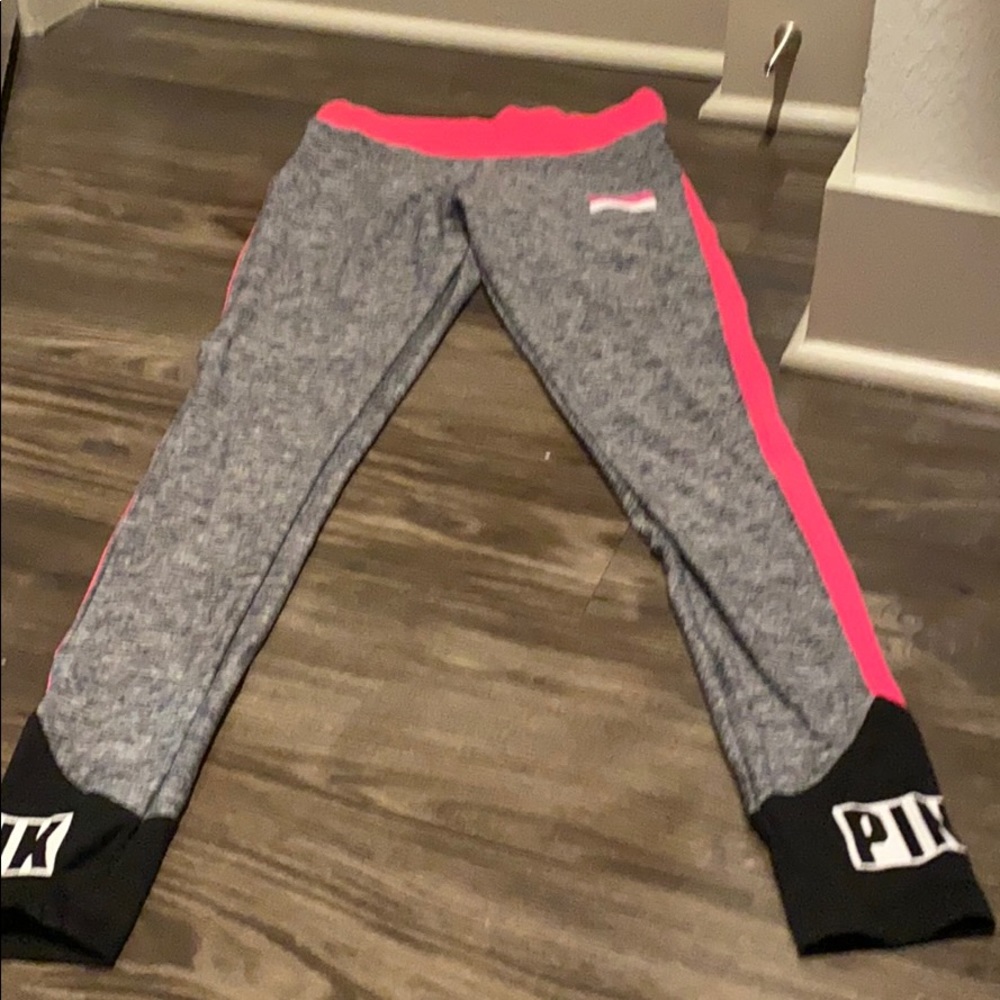 Victoria’s Secret PINK Ultimate Yoga leggings